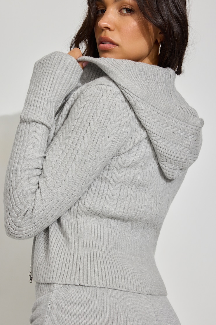 Cable Knit Zippy Gray - Image 3