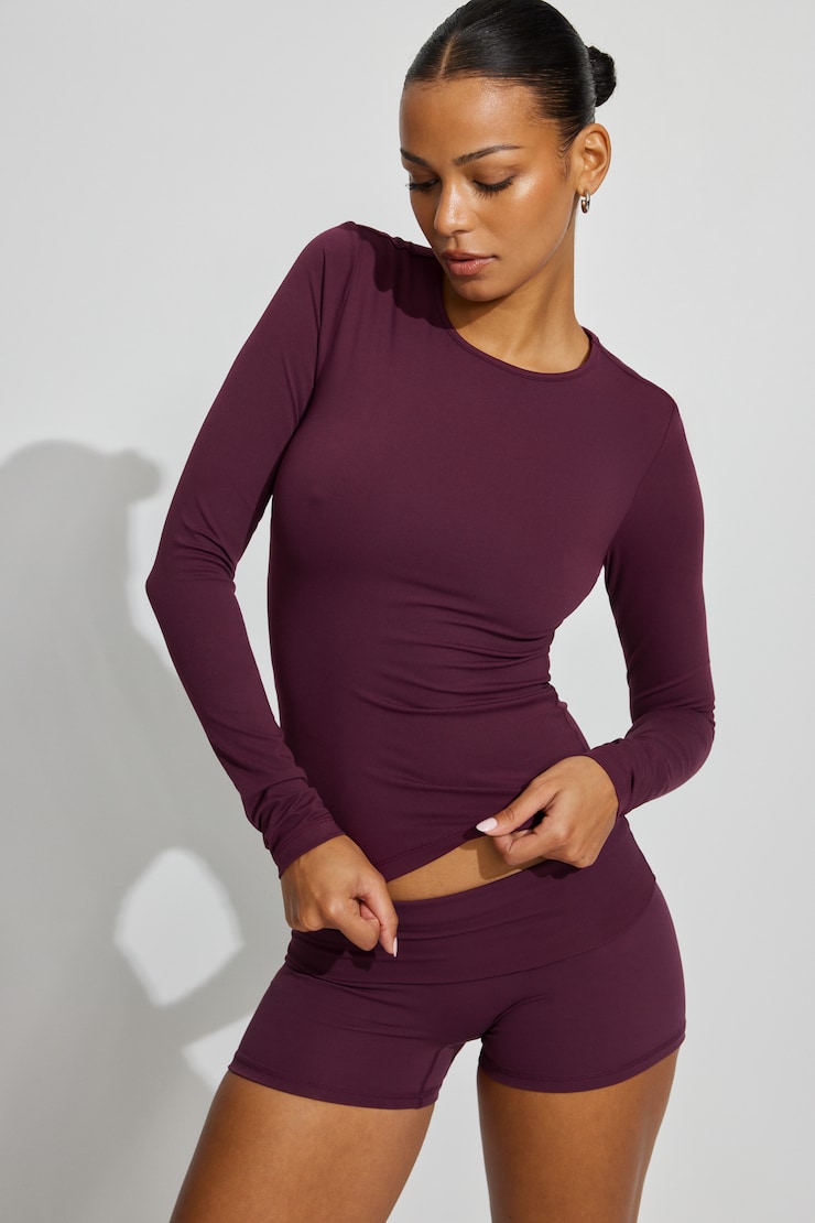 Sleek Crewneck Long Sleeve Top BURGUNDY